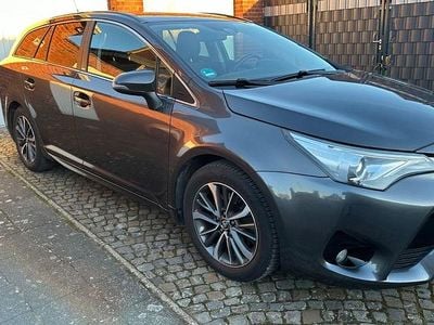 Second-hand Toyota Avensis Edition 143 CP (105 kW) 2016 Gri Berlinǎ