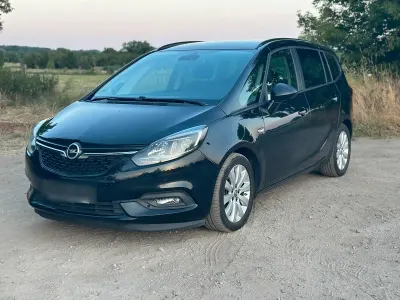 Gebraucht Opel Zafira Active 170 PS (125 kW) 2017 Schwarz Van / Kleinbus