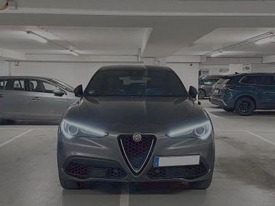 Gebraucht Alfa Romeo Stelvio 280 PS (205 kW) 2018 Grau SUV