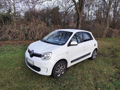 Second-hand Renault Twingo SE 73 CP (53 kW) 2020 Alb Hatchback