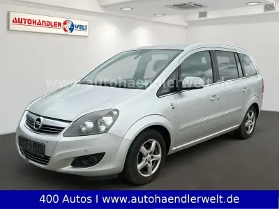 Gebraucht Opel Zafira Innovation 116 PS (85 kW) 2010 Silber Van / Kleinbus
