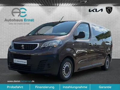 Gebraucht Peugeot Expert 150 PS (110 kW) 2019 Braun Van