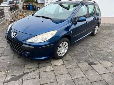 Blau Gebraucht 2006 Peugeot 307 Kombi | 1.200 €