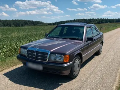 Gebraucht Mercedes 190 109 PS (80 kW) 1992 Violet Limousine