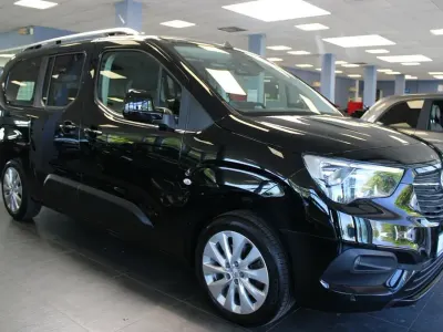 Usata Opel Combo Life 131 CV (96 kW) 2020 Nero Station wagon