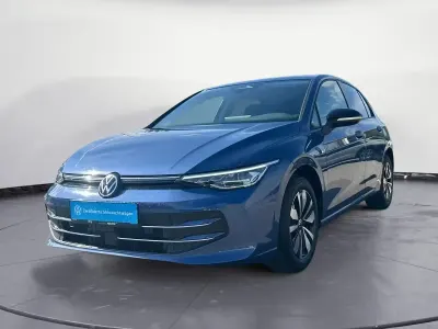 Gebraucht VW Golf VIII Life 116 PS (85 kW) 2025 Blau Limousine