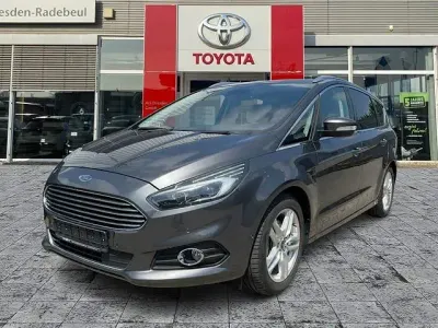 Gebraucht Ford S-MAX Titanium 239 PS (175 kW) 2015 Magneticgrau (metallic) Van / Kleinbus