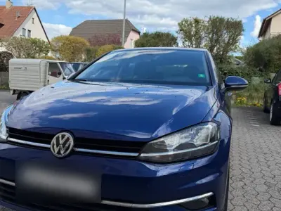 Gebraucht VW Golf VII Join 116 PS (85 kW) 2018 Blau Kleinwagen