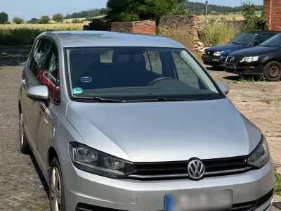Gebraucht VW Touran Comfortline 110 PS (80 kW) 2016 Silber Van / Kleinbus