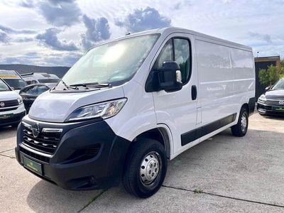Weiß Gebraucht 2022 Opel Movano Van / Kleinbus | 17.900 € (Guter Preis)