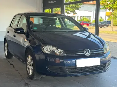 Gebraucht VW Golf VI 80 PS (58 kW) 2010 Blau Kleinwagen