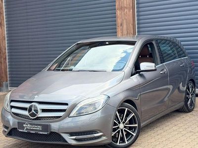 Mercedes B220