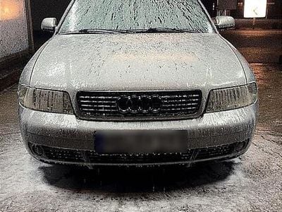 Usata Audi A4 150 CV (110 kW) 1999 Grigio Berlina