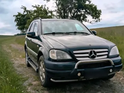 Gebraucht Mercedes ML320 Edition 218 PS (160 kW) 2000 Blau SUV