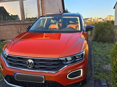 Second-hand VW T-Roc 116 CP (85 kW) 2018 Portocaliu SUV