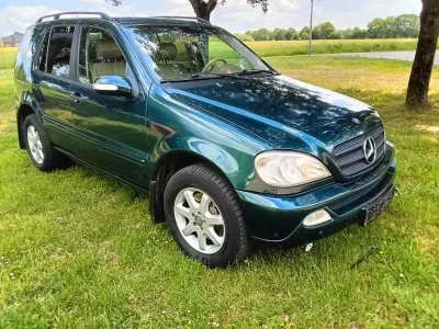 Gebraucht Mercedes ML270 163 PS (119 kW) 2002 Grün SUV