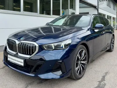 Gebraucht BMW 540 M Sport 286 PS (210 kW) 2025 Tansanitblau ii metallic Kombi