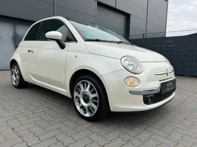 Gebraucht Fiat 500 Lounge 69 PS (50 kW) 2011 Weiß Kleinwagen