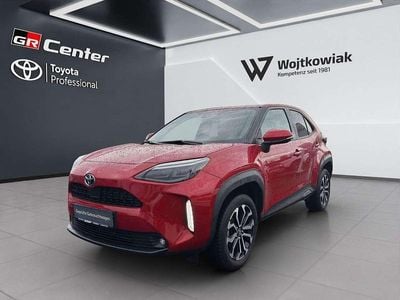 Gebraucht Toyota Yaris Cross Team 116 PS (85 kW) 2023 Rot SUV