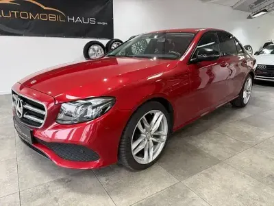 Second-hand Mercedes E200 Avantgarde 184 CP (135 kW) 2018 Roșu Berlinǎ