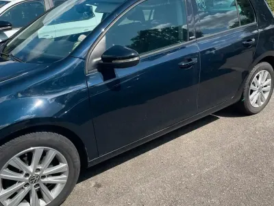 Gebraucht VW Golf VI Style 105 PS (77 kW) 2012 Blau Kleinwagen