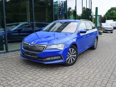 Gebraucht Skoda Superb Ambition 218 PS (160 kW) 2023 Energyblau Kombi