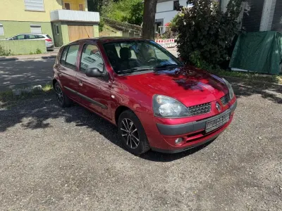 Gebraucht Renault Clio II 75 PS (55 kW) 2003 Rot Limousine