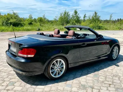 Gebraucht BMW 123 Cabriolet M Sport 204 PS (150 kW) 2009 Schwarz Cabrio