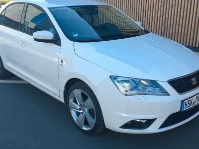 Gebraucht Seat Toledo Style 105 PS (77 kW) 2013 Weiß Kleinwagen