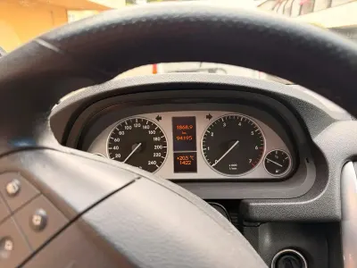 Gebraucht Mercedes B200 136 PS (100 kW) 2007 Schwarz Van / Kleinbus