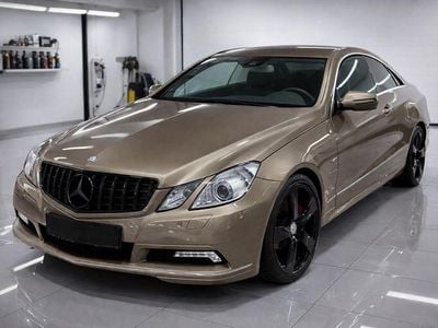 Gold Gebraucht 2011 Mercedes E250 Avantgarde Coupé | 8.490 € (Guter Preis)
