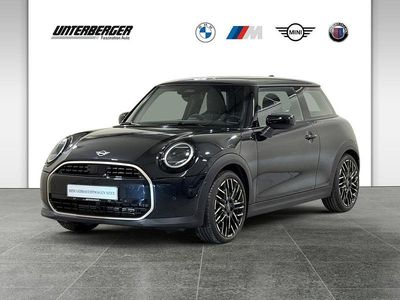 Gebraucht Mini Cooper Favoured 156 PS (114 kW) 2024 Midnight black metallic Kleinwagen