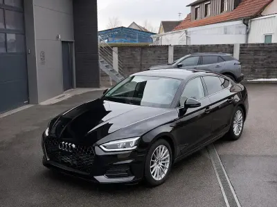Gebraucht Audi A5 Sportback Comfort 190 PS (139 kW) 2019 Schwarz Kleinwagen