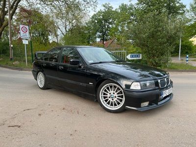 gebraucht BMW 325 e36 i M Paket ab Werk