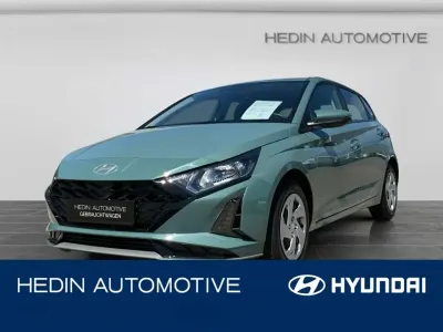 Gebraucht Hyundai i20 Select 101 PS (74 kW) 2025 Grün Kleinwagen
