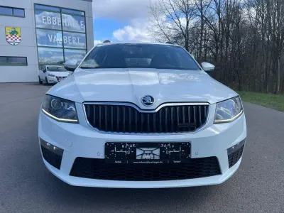 Gebraucht Skoda Octavia RS 184 PS (135 kW) 2016 Weiß Kleinwagen