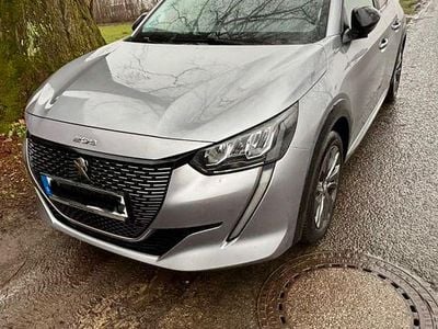 Gebraucht Peugeot e-208 Active 100 kW (136 PS) 2022 Grau Kleinwagen