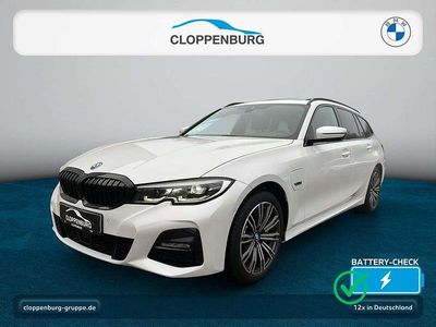 Gebraucht BMW 330e Sport Line 292 PS (214 kW) 2022 Weiß Kombi