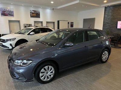 Gebraucht VW Polo 95 PS (69 kW) 2022 Grau Kleinwagen