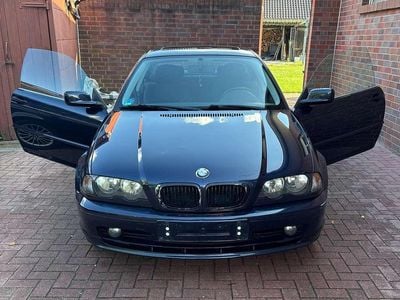 BMW 323