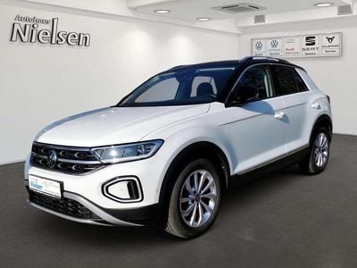Second-hand VW T-Roc Style 150 CP (110 kW) 2023 Alb SUV