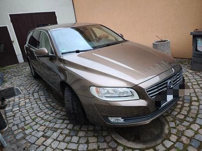 Gebraucht Volvo V70 Kinetic 150 PS (110 kW) 2015 Braun Kombi