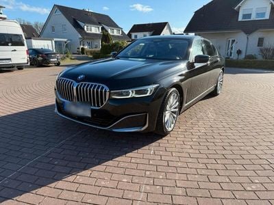 BMW 750
