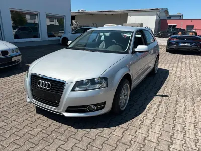 Gebraucht Audi A3 Business 105 PS (77 kW) 2011 Silber Kleinwagen