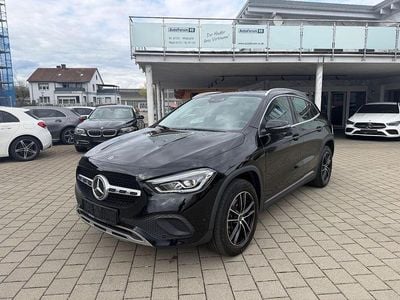 Gebraucht Mercedes GLA250 Business 160 PS (117 kW) 2022 Schwarz SUV