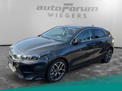 Gebraucht Kia Ceed 101 PS (74 kW) 2025 (1k) zilinaschwarz met. Kleinwagen