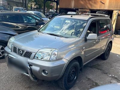 Usata Nissan X-Trail 165 CV (121 kW) 2004 Grigio SUV