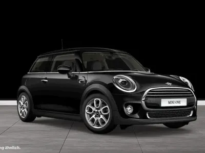 Gebraucht Mini ONE Chili 102 PS (75 kW) 2021 Midnight black Kleinwagen