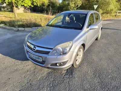 Gebraucht Opel Astra Innovation 116 PS (85 kW) 2009 Limousine
