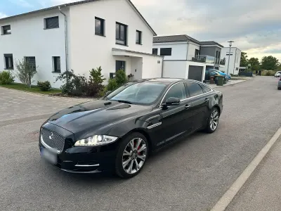 Gebraucht Jaguar XJ Premium Luxury 275 PS (202 kW) 2012 Schwarz Limousine